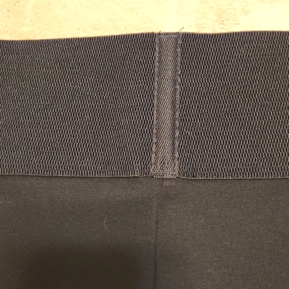 Black Nygard stretch pant. - Picture 5 of 5